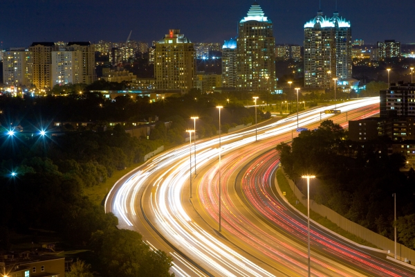 Highway_401_Night_Lapse_Busy.jpg
