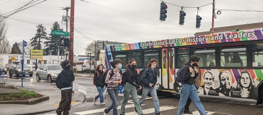 Pedestrians and Bus seen from inside Car01200px.jpg